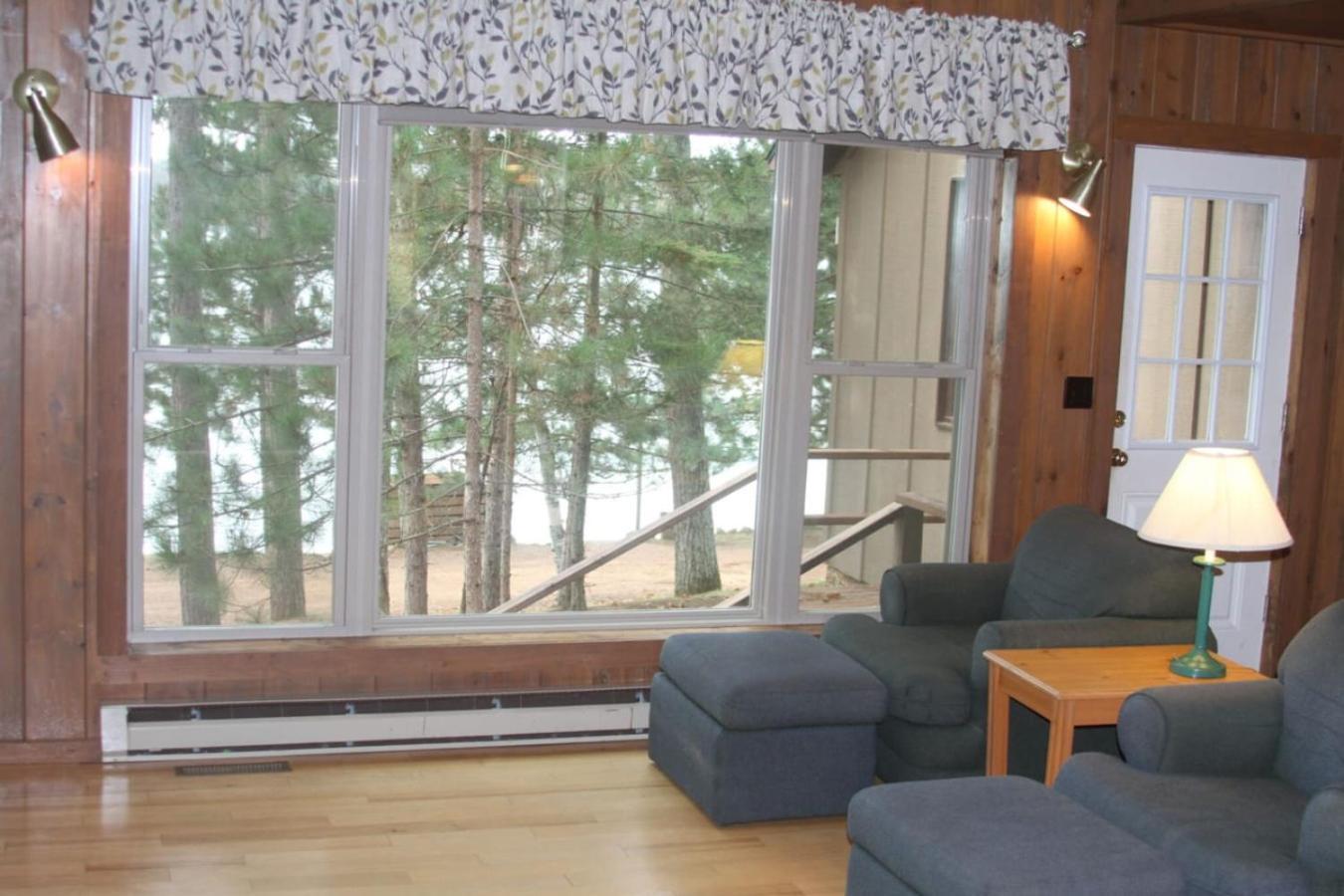 Bayview Resort Sunset Lookout Cabin 6 Saint Germain Kültér fotó